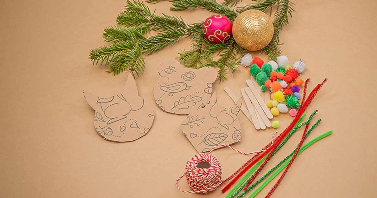 Bambo-Nature-Happy-Holidays-DIY-hand-puppets